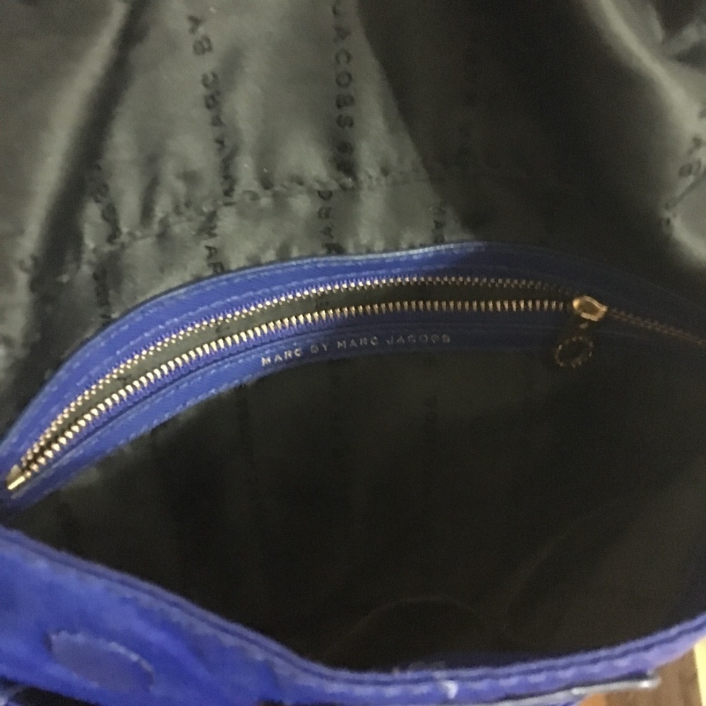 Marc by Marc Jacobs Blue Crossbody Bag with Gold Hardware - Picture 2 of 4